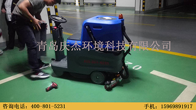 洗地車(chē)的價(jià)格決定駕駛式式洗地車(chē)保養(yǎng)的重要性青島洗地車(chē)青島駕駛式洗地車(chē)
