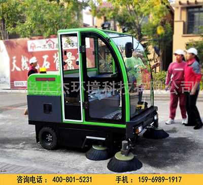 小區(qū)清掃落葉用慶杰掃地車(chē)青島掃地車(chē)駕駛式掃地車(chē)