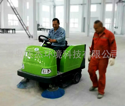 清掃粉塵吸塵掃地車(chē)作用青島掃地車(chē)廠家