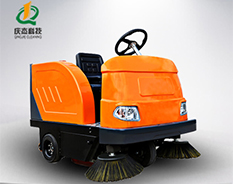 山東掃地車廠家認(rèn)為工廠需要電動(dòng)掃地車